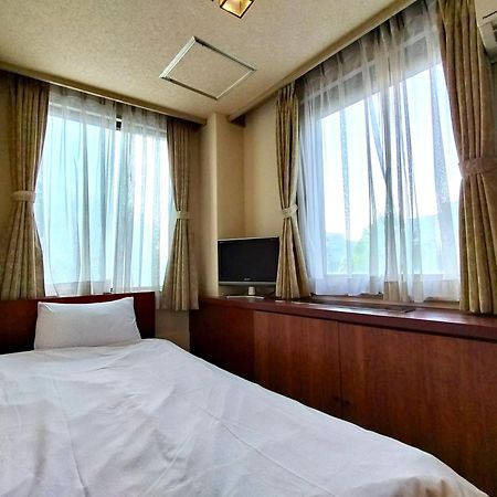 Tabist Business Hotel Takizawa Takasaki Station Nishiguchi Экстерьер фото